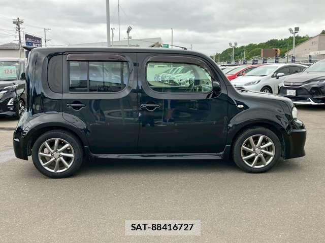 Nissan CUBE 2017-11 7500089-17