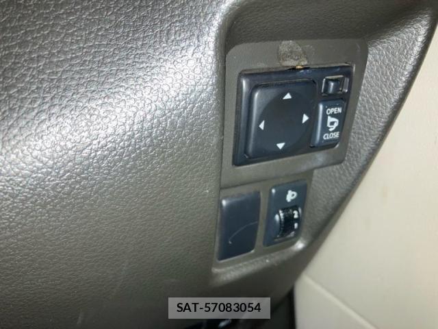 Nissan CUBE 2011-01 7500095-23