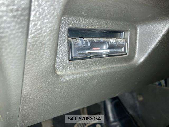 Nissan CUBE 2011-01 7500095-27