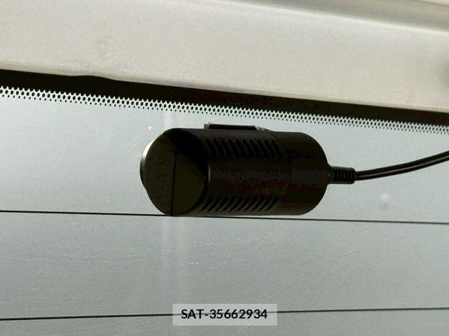 Nissan CUBE 2015-10 7561989-13