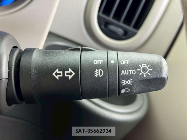 Nissan CUBE 2015-10 7561989-7