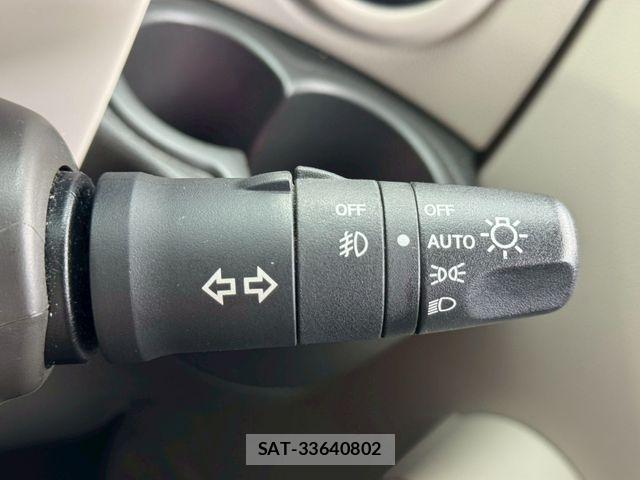 Nissan CUBE 2011-09 7561991-8