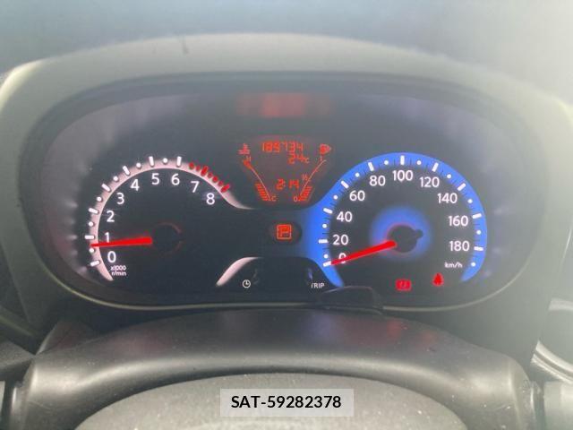 Nissan CUBE 2010-06 7615913-12