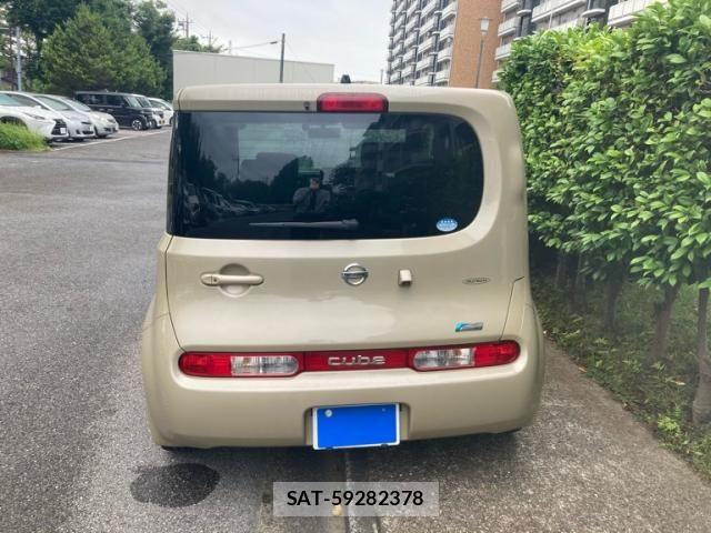 Nissan CUBE 2010-06 7615913-1