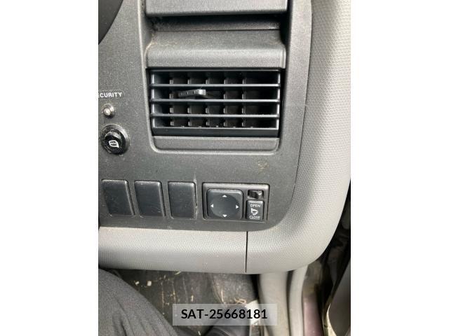 Nissan CUBE 2007-05 7615918-16