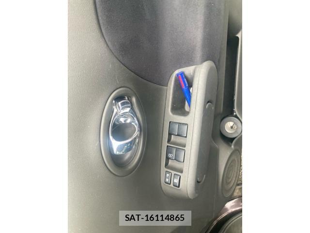 Nissan CUBE 2012-02 7615915-3