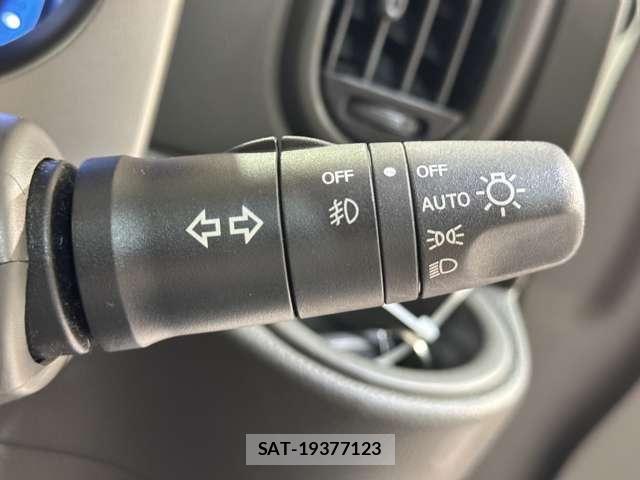 Nissan CUBE 2009-09 7615905-11