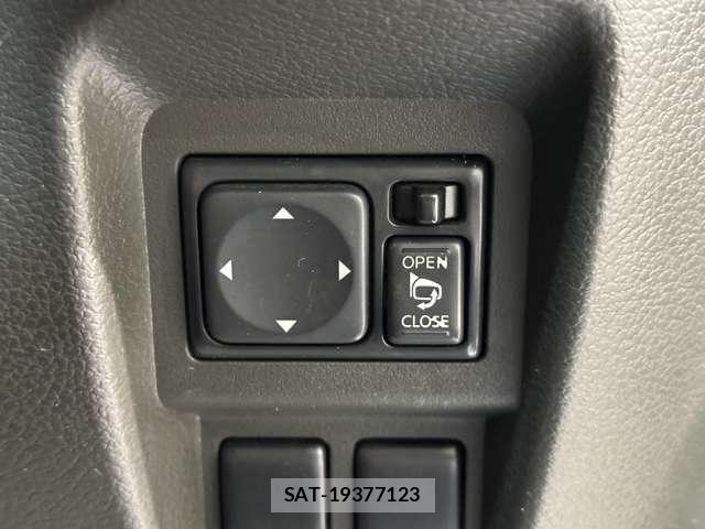 Nissan CUBE 2009-09 7615905-12