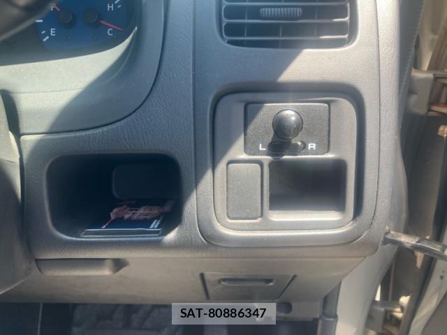 Nissan CUBE 1998-04 7615916-18