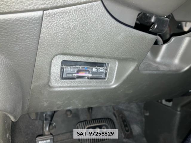 Nissan CUBE 2011-07 7722298-20