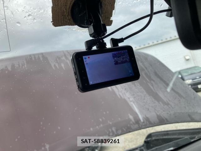 Nissan CUBE 2010-11 7783935-9