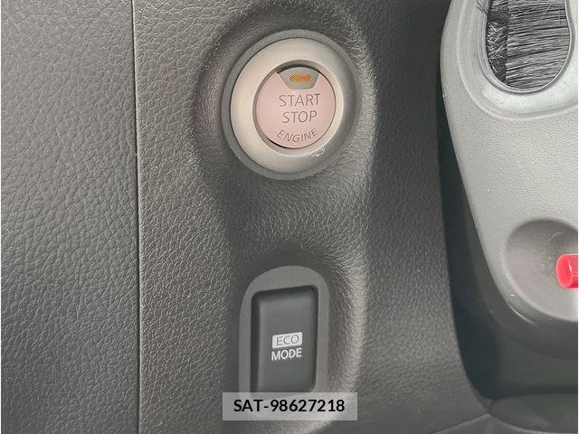Nissan CUBE 2017-01 7783949-12