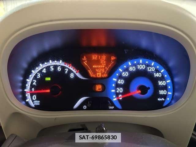 Nissan CUBE 2013-07 7783945-10