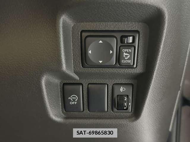Nissan CUBE 2013-07 7783945-12