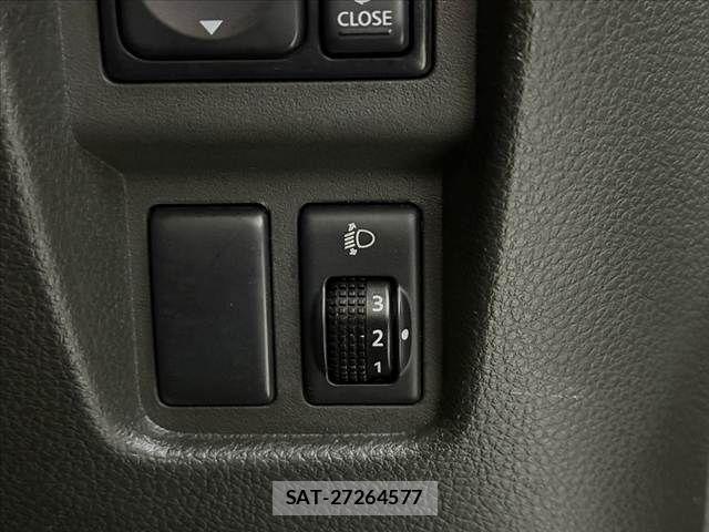Nissan CUBE 2012-11 7875955-24