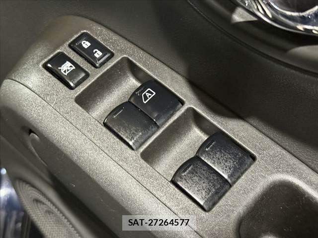 Nissan CUBE 2012-11 7875955-26