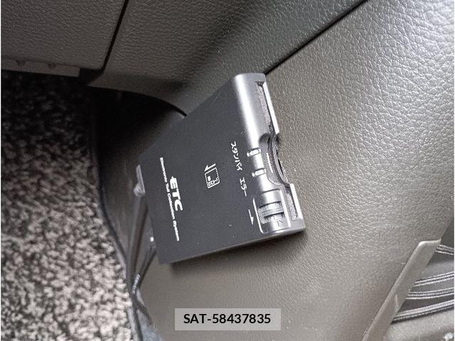 Nissan CUBE 2012-02 7902466-16