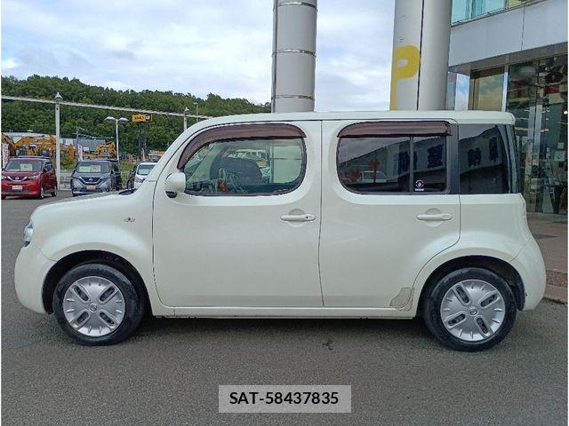 Nissan CUBE 2012-02 7902466-3