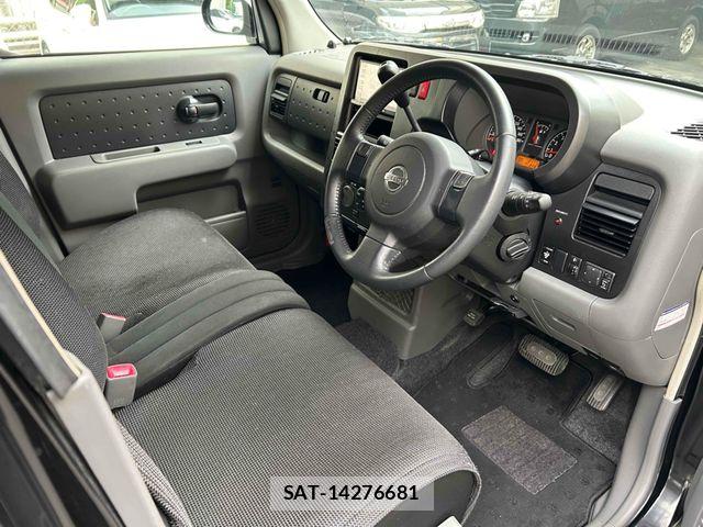 Nissan CUBE 2005-03 7961067-1