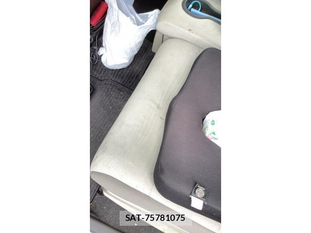 Nissan CUBE 2009-07 7961068-10