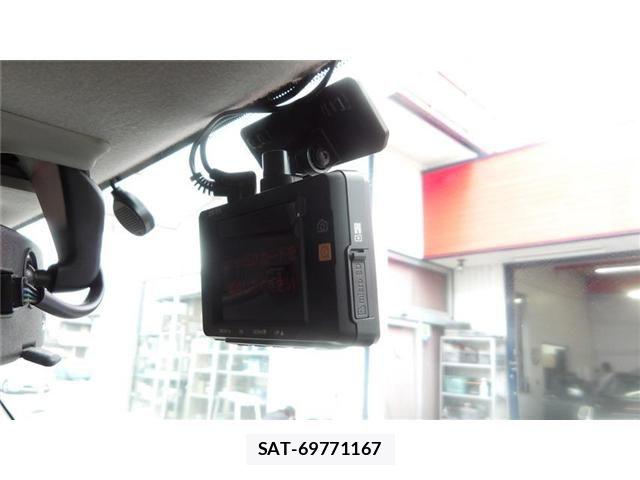 Nissan CUBE 2017-06 8035101-12