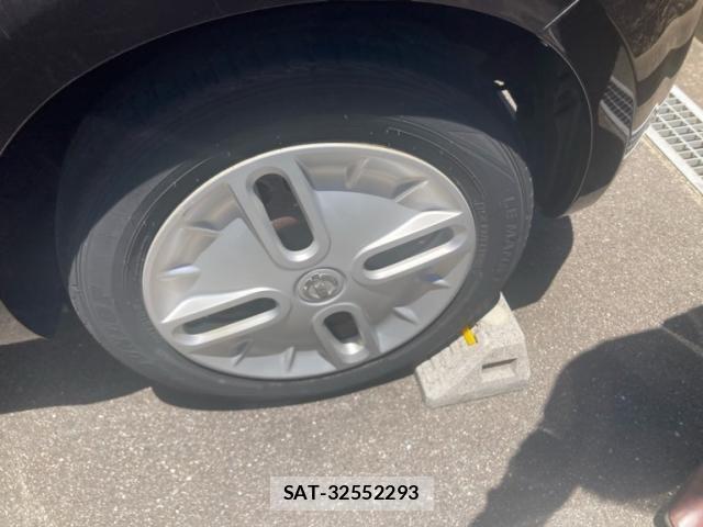 Nissan CUBE 2009-08 8035113-5