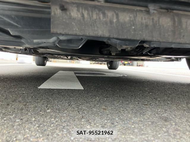 Nissan CUBE 2012-03 8035109-5