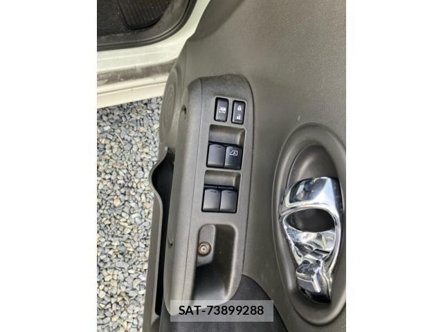 Nissan CUBE 2012-07 8035114-13