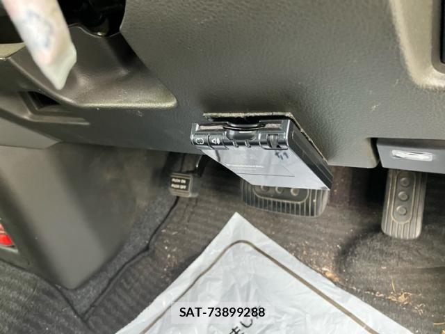 Nissan CUBE 2012-07 8035114-25