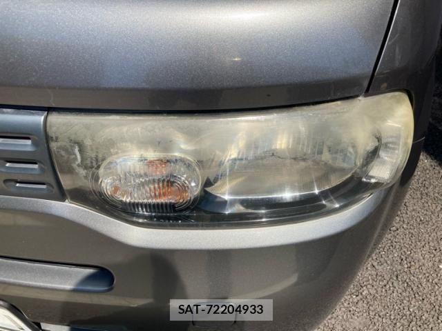 Nissan CUBE 2010-06 8073427-23
