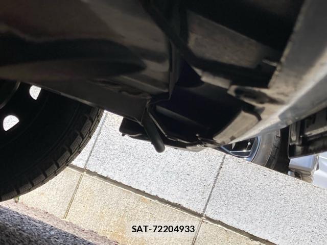 Nissan CUBE 2010-06 8073427-25