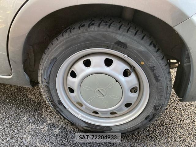 Nissan CUBE 2010-06 8073427-7