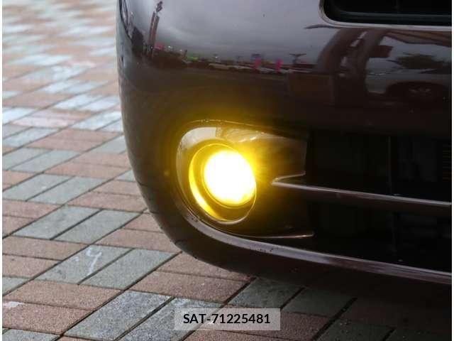 Nissan CUBE 2010-04 8098698-21