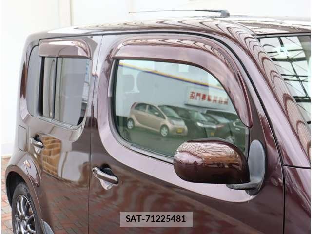 Nissan CUBE 2010-04 8098698-22