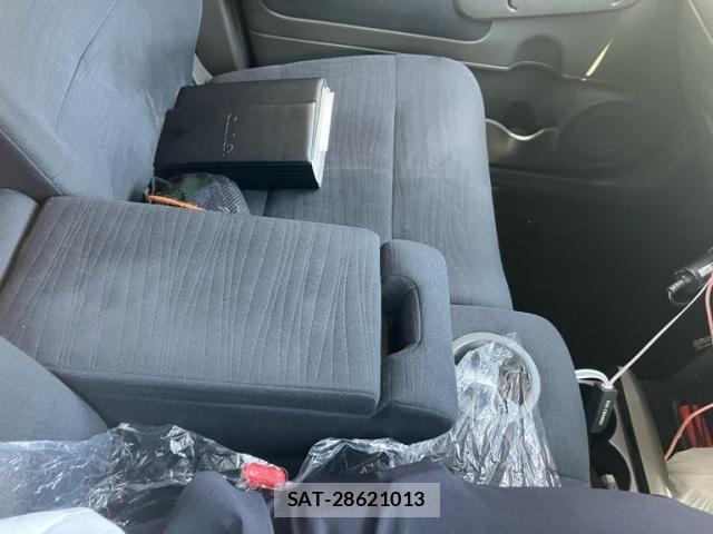 Nissan CUBE 2010-02 8098699-17