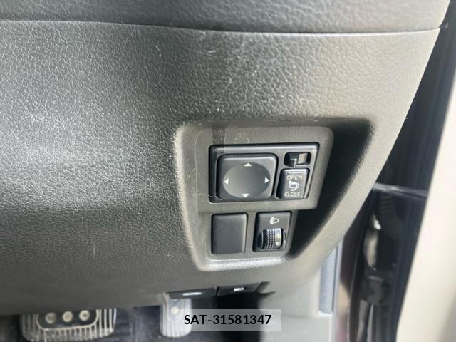 Nissan CUBE 2009-02 8098706-12
