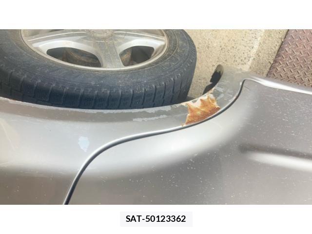 Nissan CUBE 2007-02 8129555-26