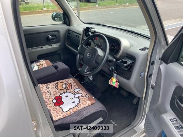 Nissan CUBE 2003-06 8145640-9