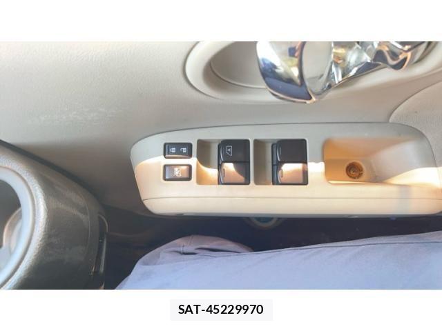 Nissan CUBE 2011-04 8158230-7