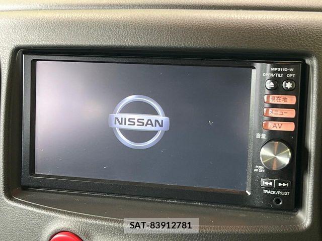 Nissan CUBE 2012-03 8158231-2