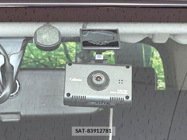 Nissan CUBE 2012-03 8158231-4