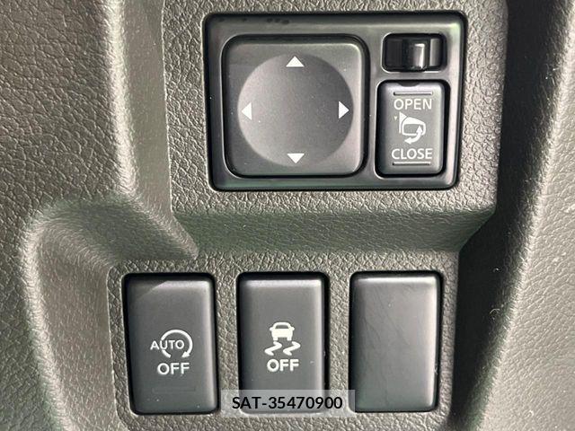 Nissan CUBE 2013-02 8207091-5