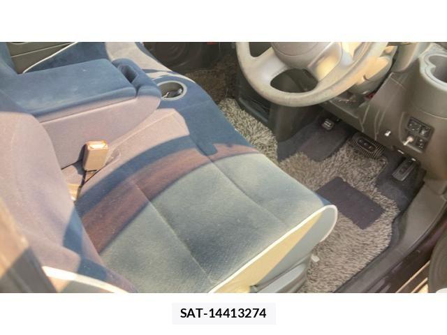 Nissan CUBE 2012-06 8207092-10