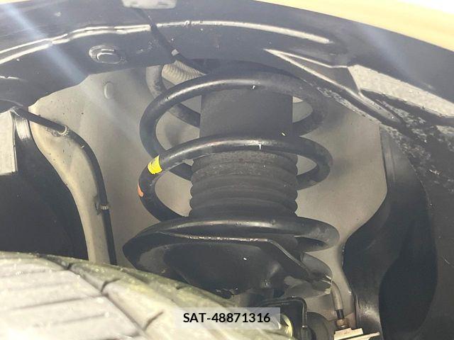 Nissan CUBE 2017-07 8207090-19
