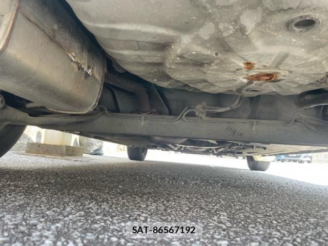 Nissan CUBE 2010-02 8229450-9