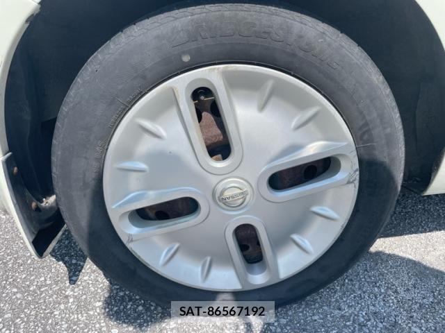 Nissan CUBE 2010-02 8229450-5