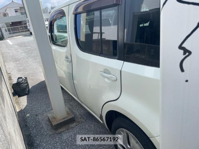 Nissan CUBE 2010-02 8229450-8