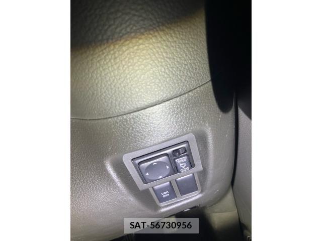 Nissan CUBE 2010-09 8244944-17