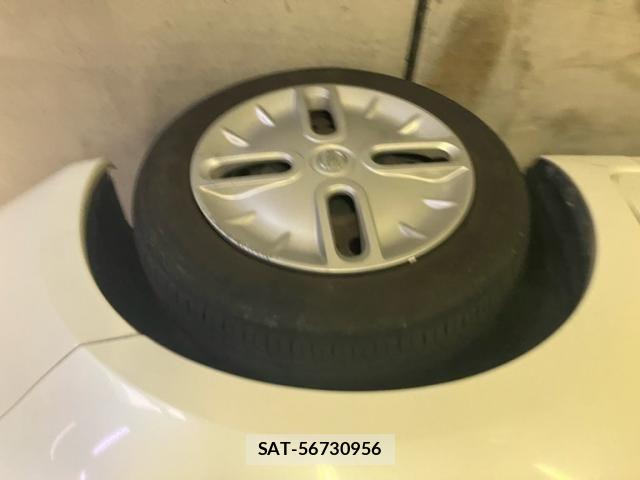 Nissan CUBE 2010-09 8244944-4