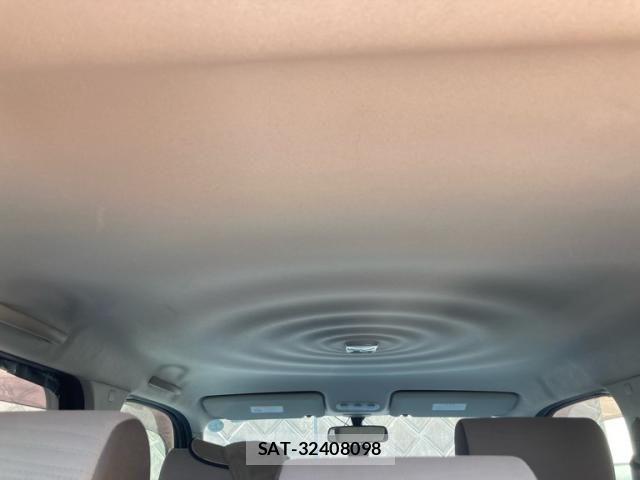 Nissan CUBE 2009-10 8313997-12